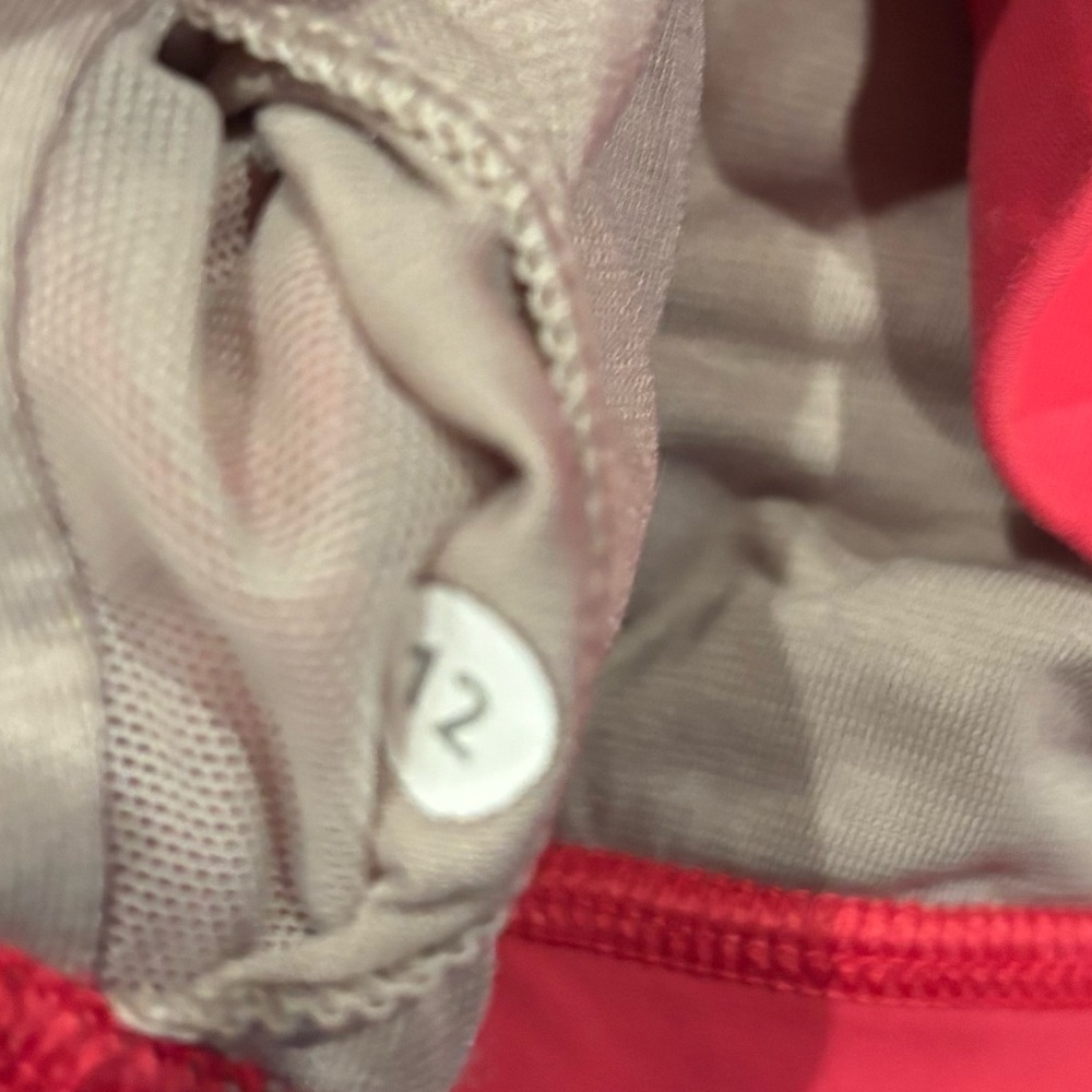 Lululemon Energy Bra - Pink Punch sports bra - size 12 - Picture 4 of 4